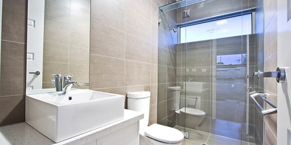 Upstairs bathroom - Mount Waverley Residential Builders